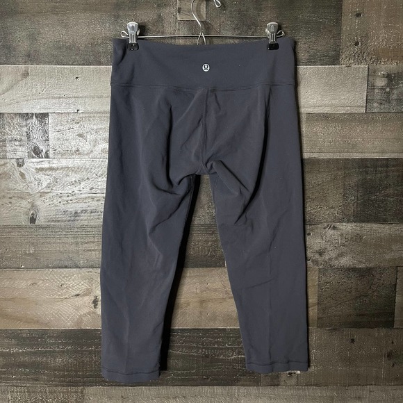 SOLD Lululemon Crop Pants 8 - Picture 2 of 3